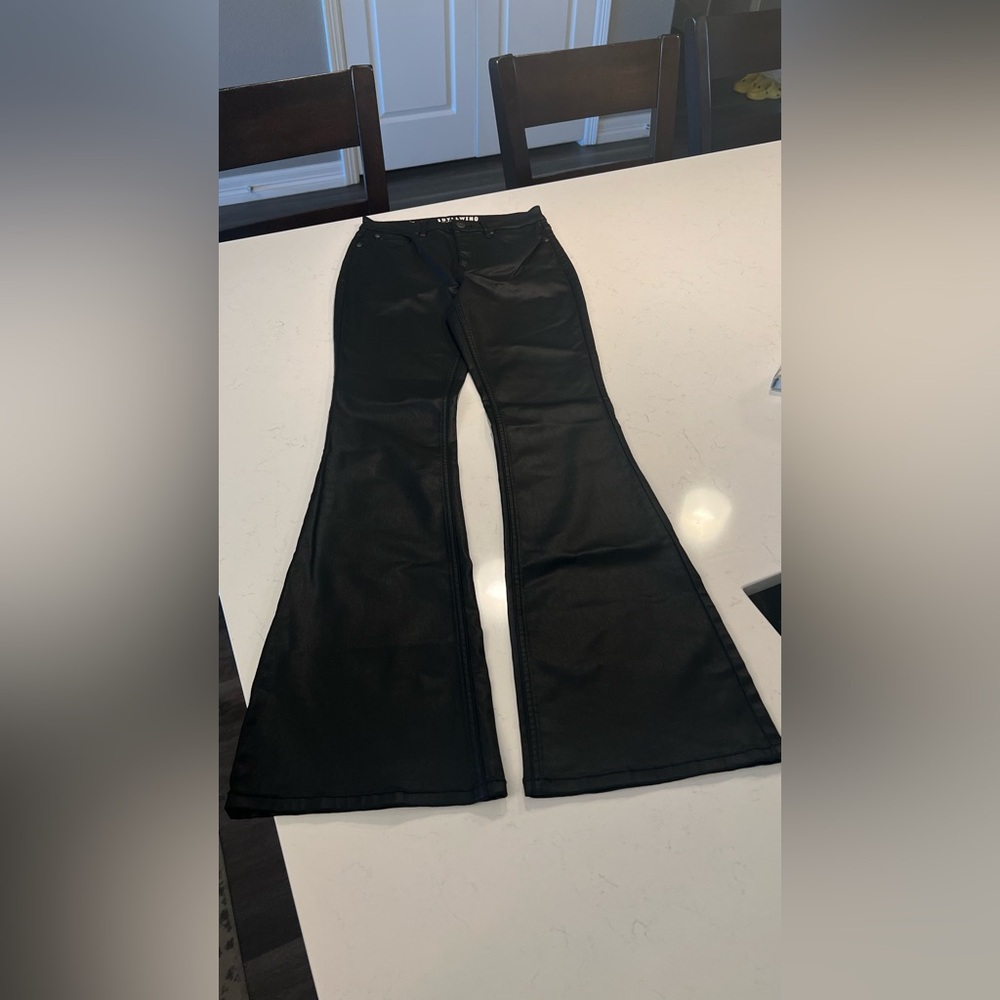 Idyllwind Fueled by Miranda Lambert  Black Flare Pants size 4W-34L